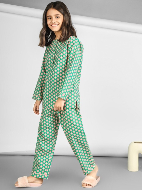 

THE PINK ELEPHANT Unisex Kids Pink & Green Printed Night suit