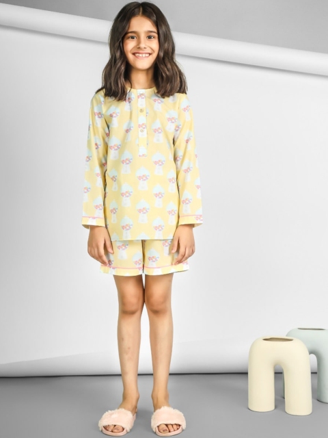 

THE PINK ELEPHANT Unisex Kids Yellow & White Printed Night suit