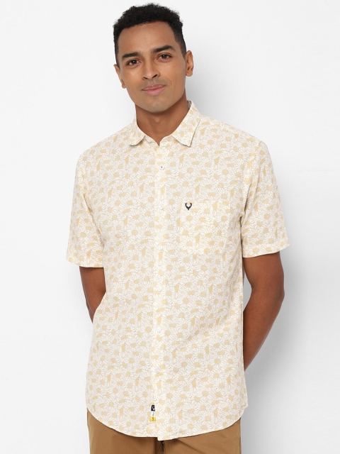 

Allen Solly Men Cream Slim Fit Floral Printed Casual Shirt
