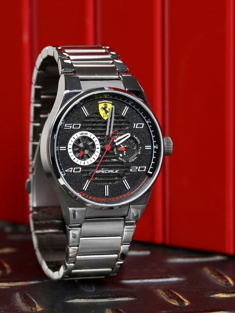 

SCUDERIA FERRARI Men Black SPECIALE Analogue Watch 0830432