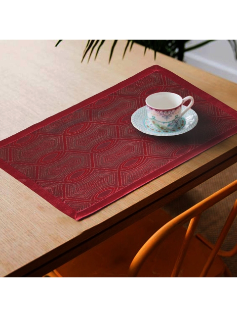 

Lushomes Set Of 6 Red Solid Jacquard Table Placemats