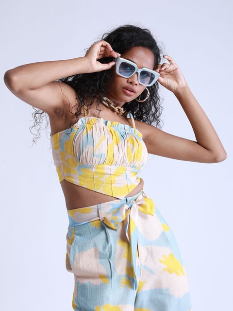 

MISSY Women Blue and White Colourblocked Assymetric Crop Top