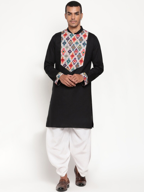 

Zotw Men Black Yoke Design Cotton Kurta