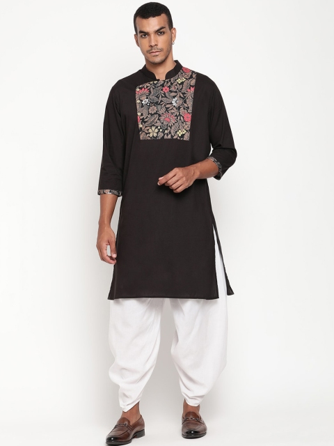 

Zotw Men Black Yoke Design Cotton Kurta