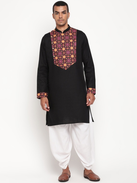 

Zotw Men Black Geometric Yoke Design Cotton Kurta