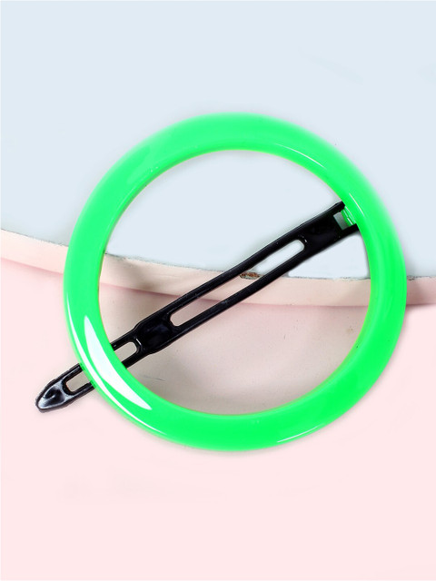 

Ayesha Women Green & Black Claw Clip