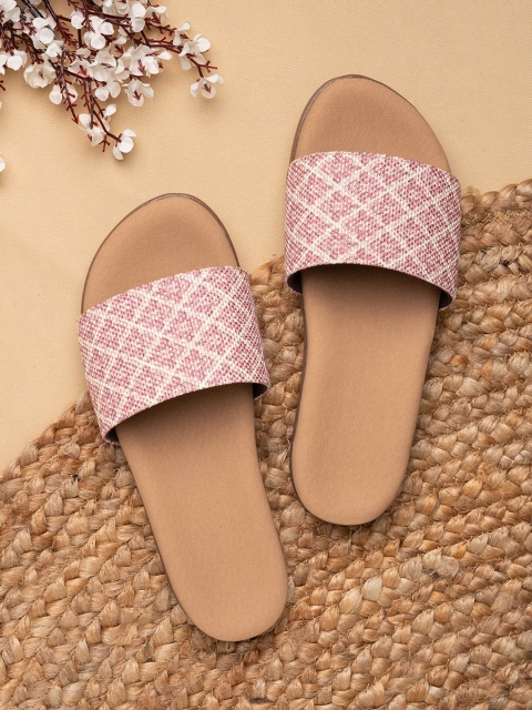 

ZOUK Women Pink Printed Embroidered Flats