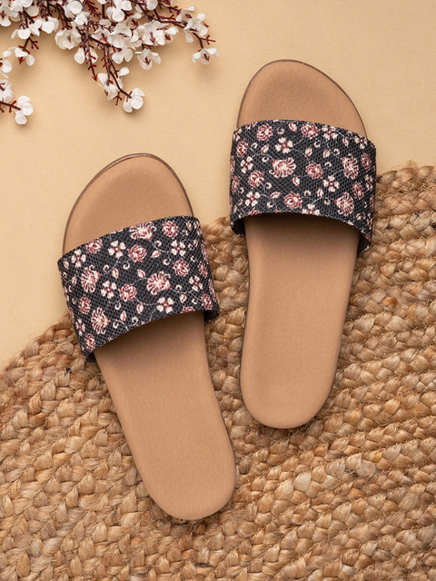 

ZOUK Women Black Printed Open Toe Slip-On Flats