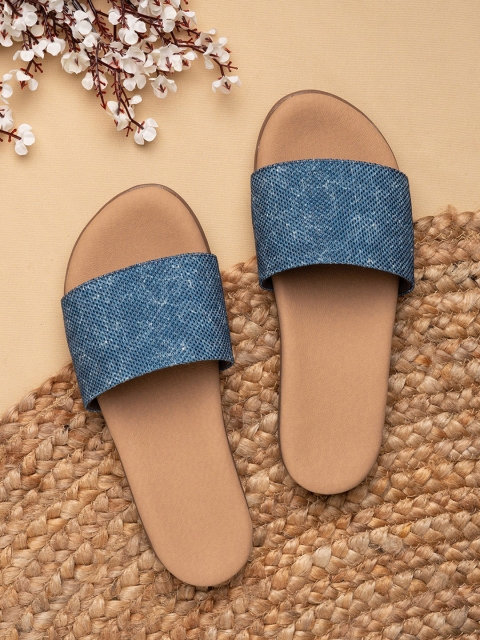 

ZOUK Women Blue Printed Flats