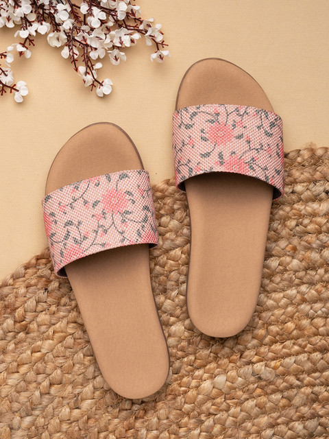 

ZOUK Women Pink Printed Flats