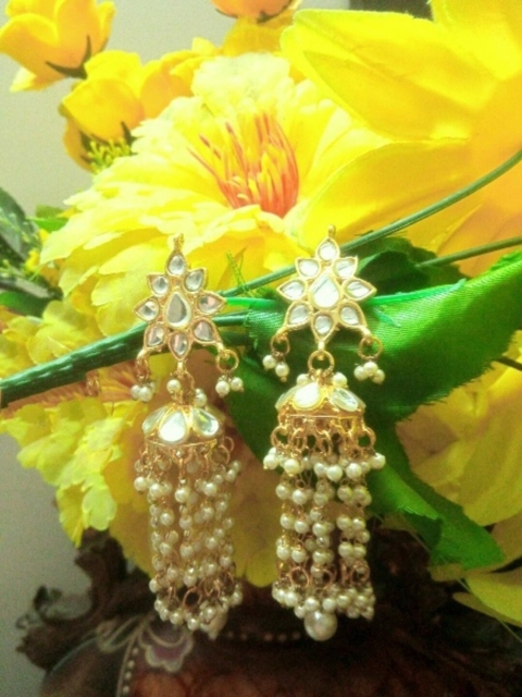 

Runjhun Gold-Toned Contemporary Jhumkas Earrings