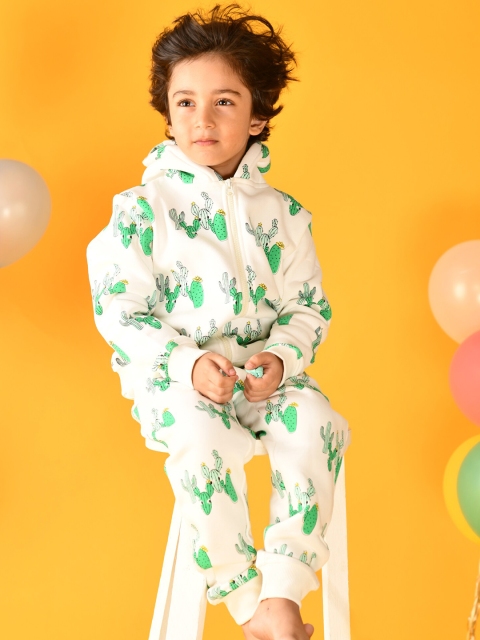 

Anthrilo Boys White & Green Printed Pure Cotton Sweatshirt With Trousers