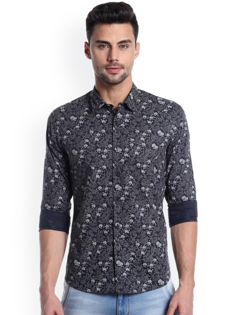 

Numero Uno Men Black Slim Fit Printed Casual Shirt