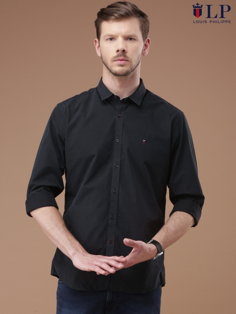 

Louis Philippe Sport Men Black Solid Tailored Fit Casual Shirt