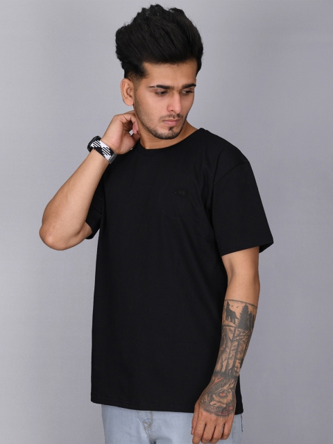 

FRENCH CROWN Men Black Solid Cotton T-shirt