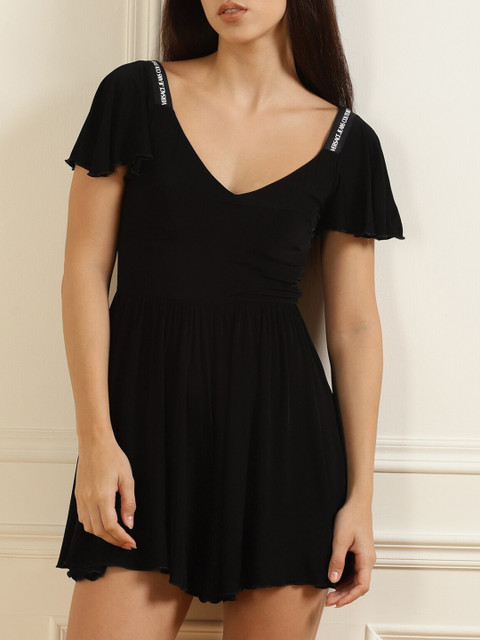 

Versace Jeans Couture Women Black Flared Sleeves V-Neck Dress