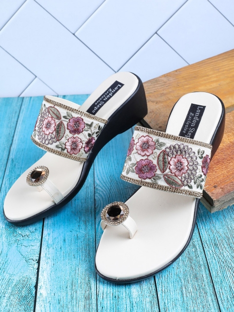 

LONDON STEPS Cream-Coloured Embellished Ethnic Wedge Sandals