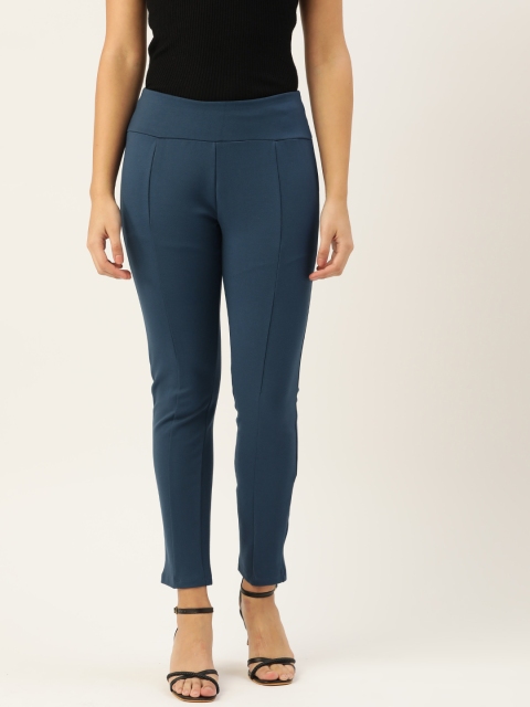 

DressBerry Women White Solid Cropped Treggings, Blue
