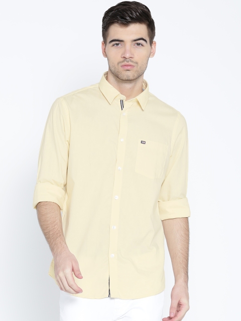 

Arrow Sport Men Yellow Slim Fit Solid Casual Shirt