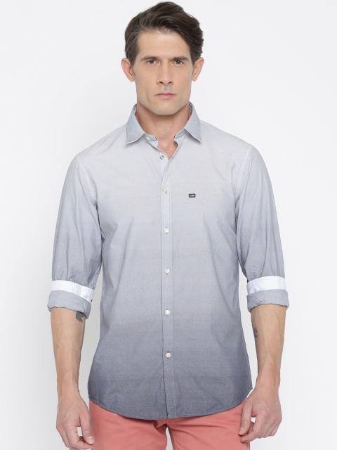 

Arrow Sport Men White & Navy Slim Fit Dyed Casual Shirt