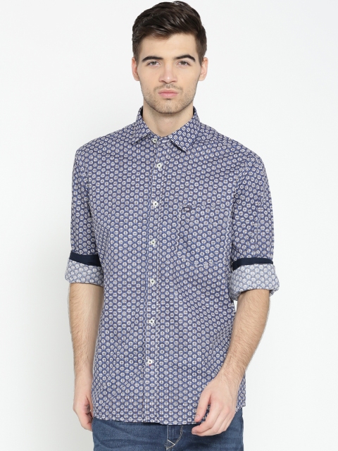 

Arrow Sport Men Blue & White Checked Printed Casual Shirt