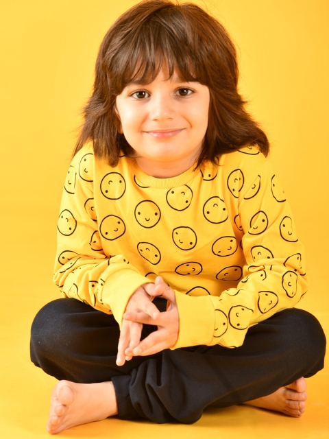 

Anthrilo Boys Yellow & Black Printed Night suit