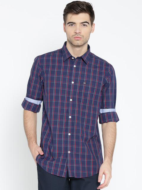 

Arrow Sport Men Navy Slim Fit Checked Casual Shirt, Navy blue