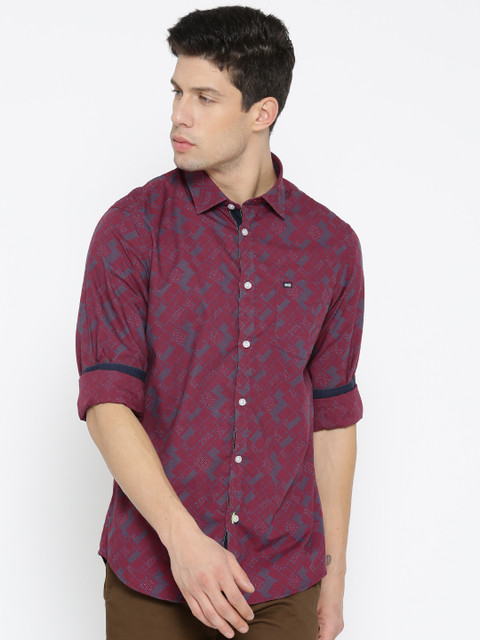 

Arrow Sport Men Burgundy & Blue Slim Fit Printed Casual Shirt