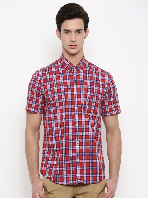 

Arrow Sport Men Red & Navy Blue Regular Fit Checked Casual Shirt