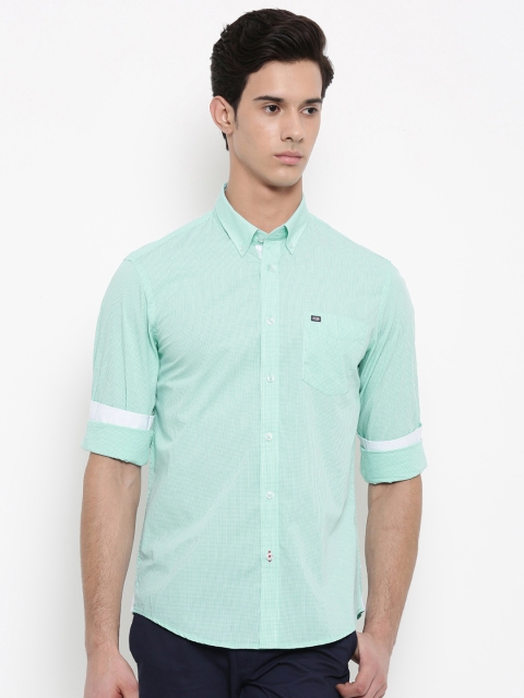 

Arrow Sport Men Green & White Slim Fit Checked Casual Shirt