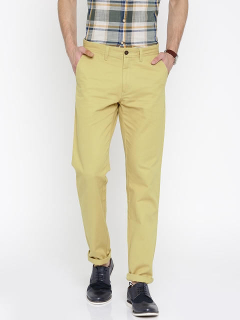 

Arrow Sport Men Beige Slim Fit Solid Chinos