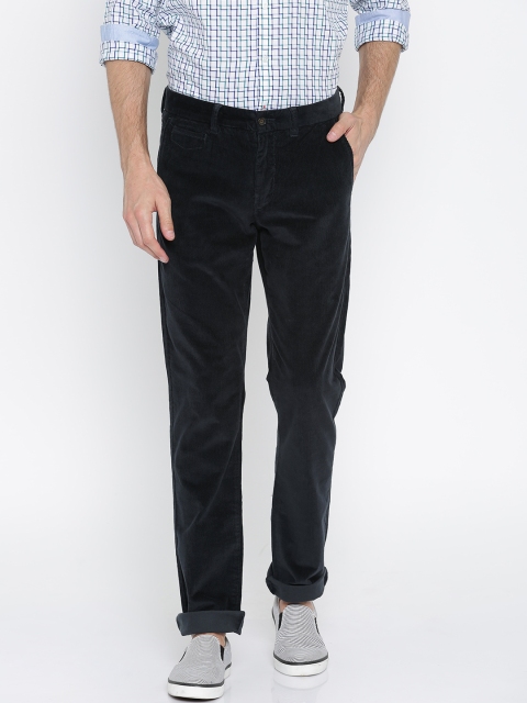 

Arrow Sport Men Navy Blue Regular Fit Solid Corduroy Chinos