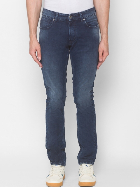 

SPYKAR Men Blue Light Fade Jeans