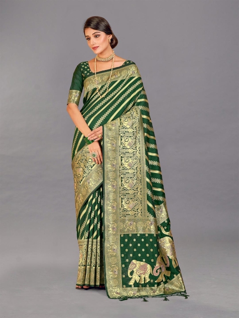 

VEERAX Green & Gold-Toned Floral Zari Pure Silk Banarasi Saree