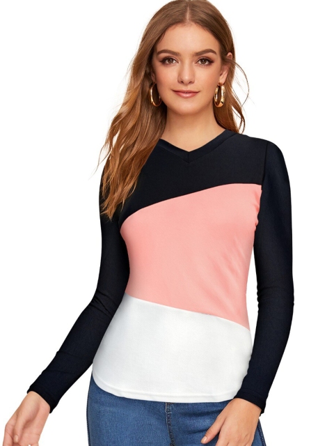 

FAVRIZ Peach-Coloured & Black Colourblocked Top