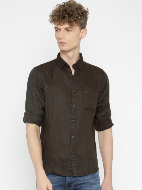 

Pepe Jeans Men Brown Semi Regular Fit Solid Linen Casual Shirt
