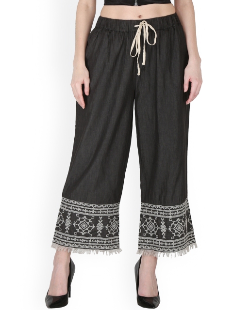 

SUMAVI-FASHION Women Black Printed Trousers