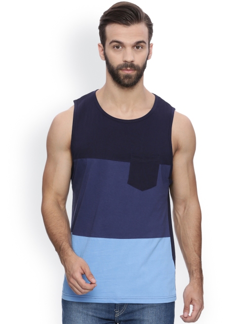 

Blue Saint Men Blue Colourblocked Round Neck T-shirt