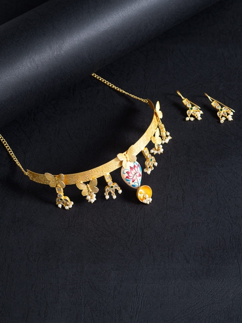 

Golden Peacock Peach & Golden Floral Hand Painted Kundan Studded Choker Jewellery Set