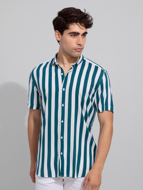 

Snitch Men Green Slim Fit Striped Casual Short Sleeves Shirt