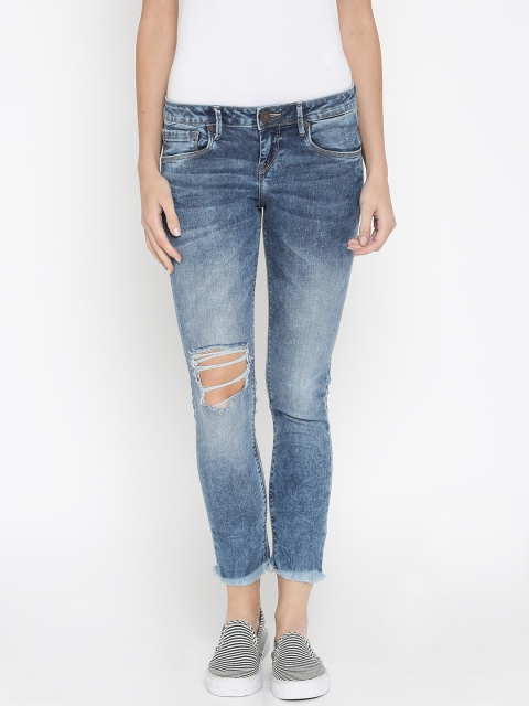 

Moda Rapido Women Blue Skinny Fit Cropped Mildly Distressed Stretchable Jeans