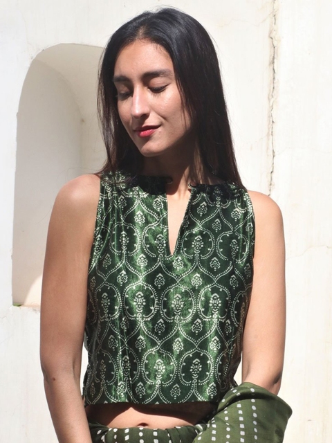 

Chidiyaa Green Block Printed Saree Blouse