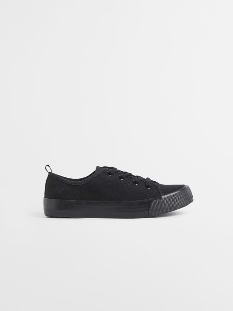 

H&M Girls Black Solid Canvas Trainers