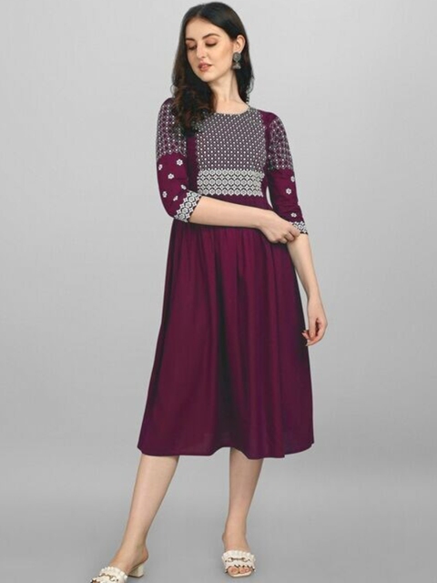 

FAVRIZ Women Maroon Ethnic Motifs Yoke Design Thread Work Anarkali Kurta