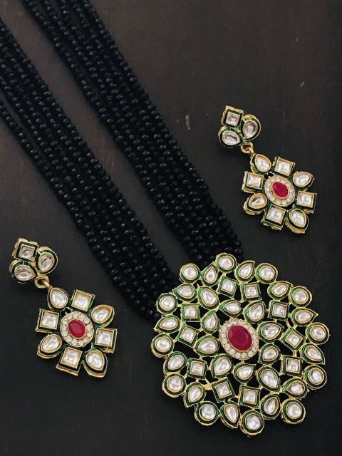 

The Opal Factory Gold-Plated Black Stone-Studded & Beaded Jewellery Set