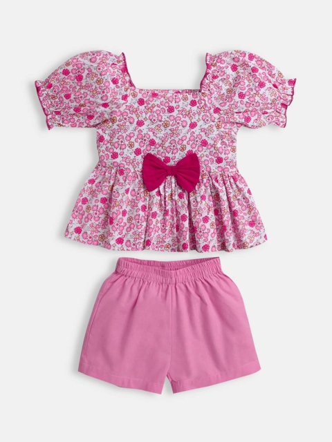 

Hopscotch Girls White Clothing Set