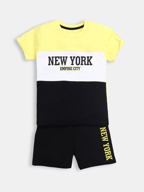

Hopscotch Boys Yellow & Black Printed Pure Cotton T-shirt with Shorts