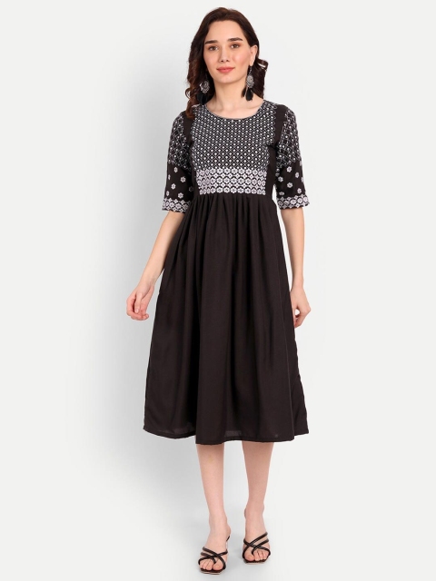 

RUHI FASHION Black Midi Dress