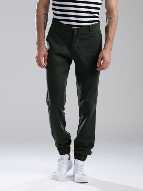 

Hubberholme Men Green Slim Fit Solid Joggers