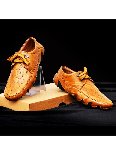

KRORS Men Tan Loafers